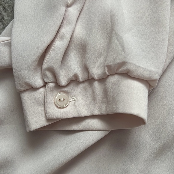 Lush cream blouse top or tunics  size S - Picture 2 of 2